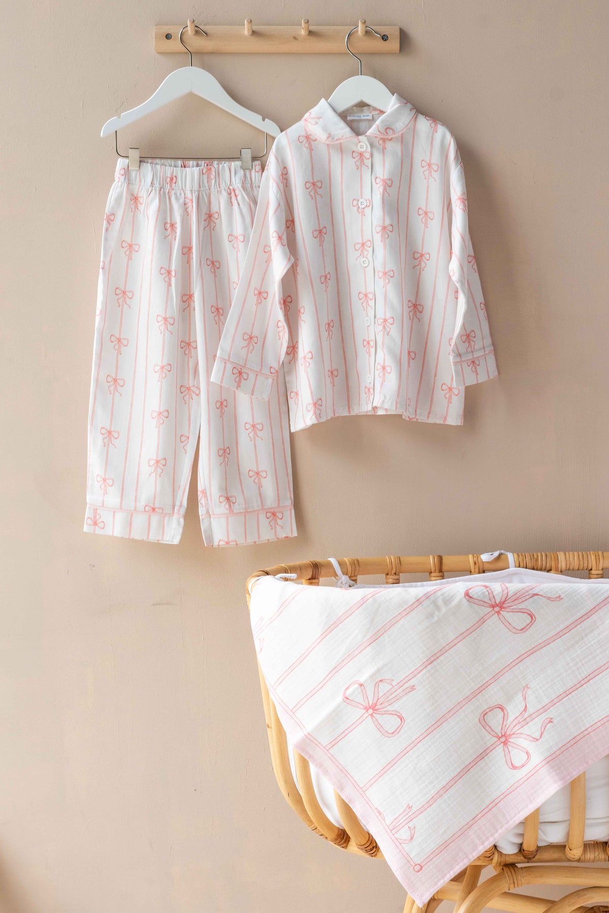Pyjama Set — Ribbon / Pink