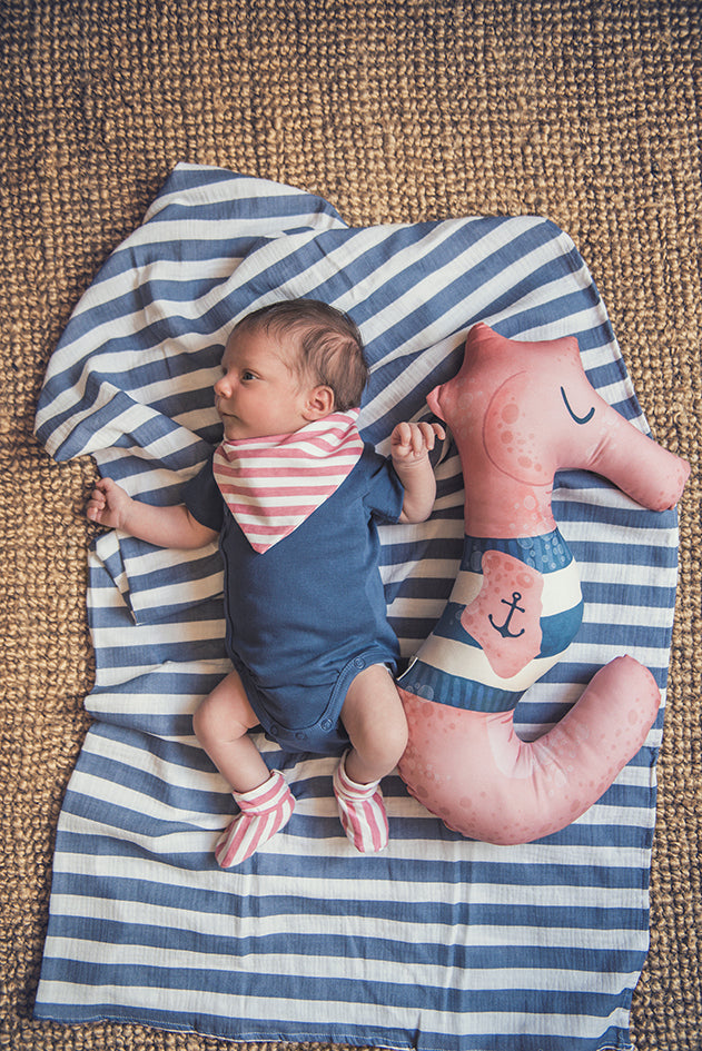 Seahorse Maternity Cushion  🌊 🎁