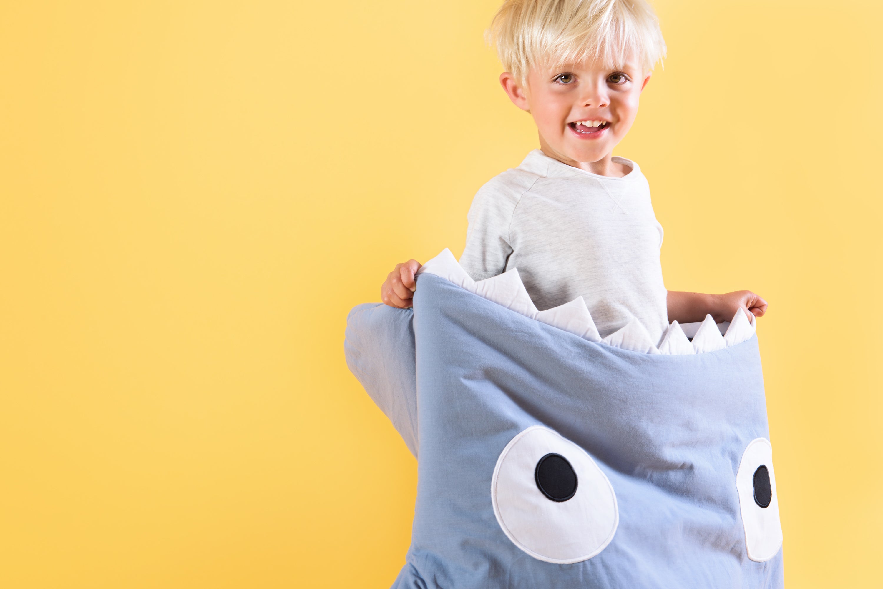 Fishy in BLUE KIDS Sleeping Bag ⚽️ 🎁 .