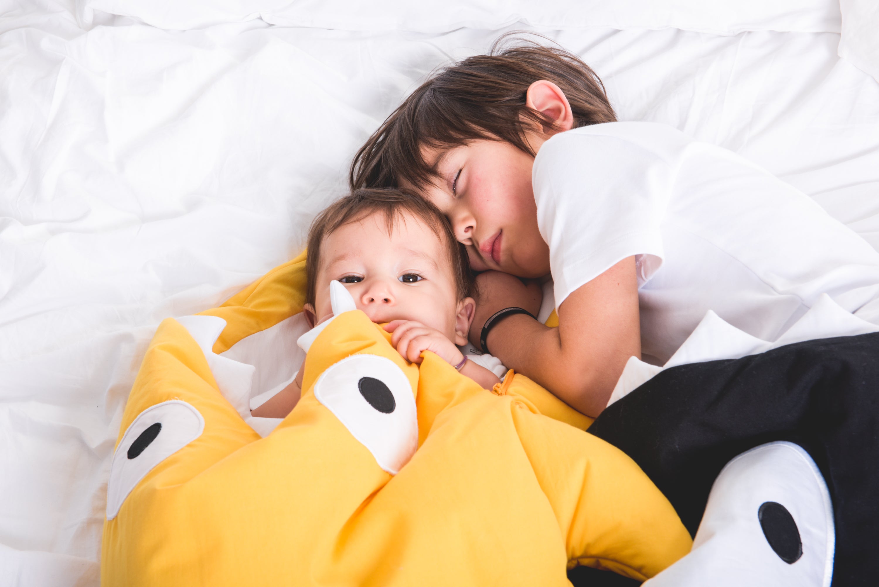 Fishy in YELLOW KIDS Sleeping Bag ⚽️ 👛 🎁 .