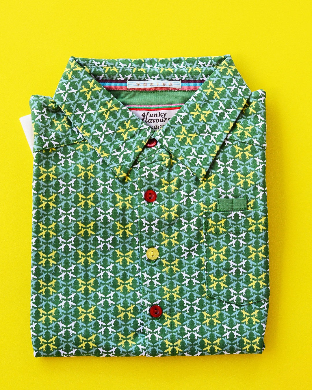 إبقاء العين على العصفور